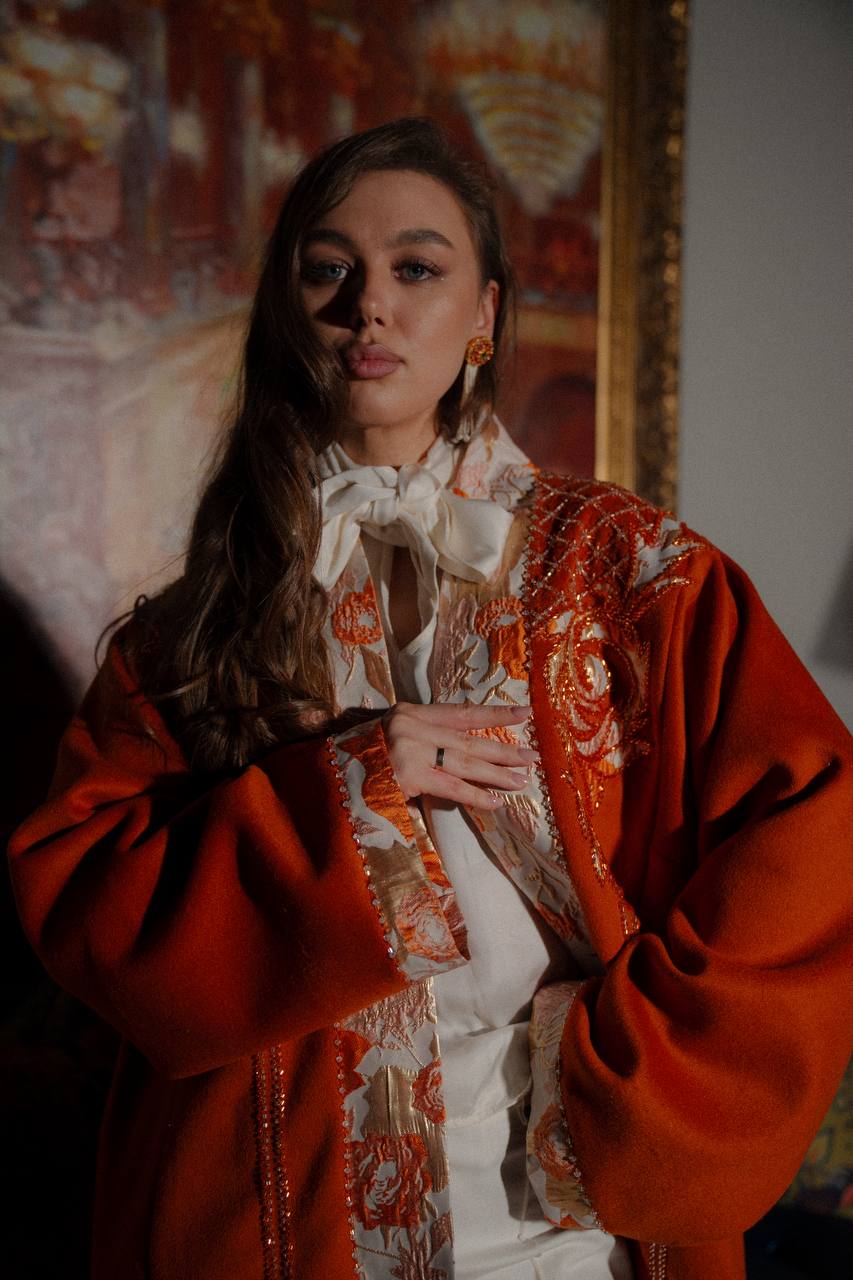 Lina - Professional fashion and commercial model in Kuwait with ModelsNova.